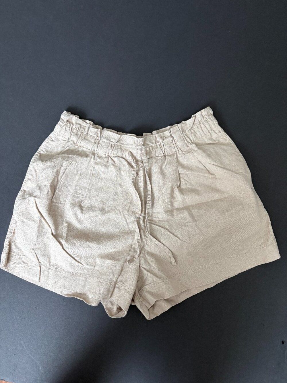 UNIQLO Linen Cotton Blend Paperbag Waist Shorts Large Beige Tan Relaxed Fit